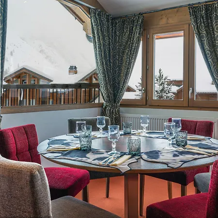 Chalet Hotel Aiguille Percée-3